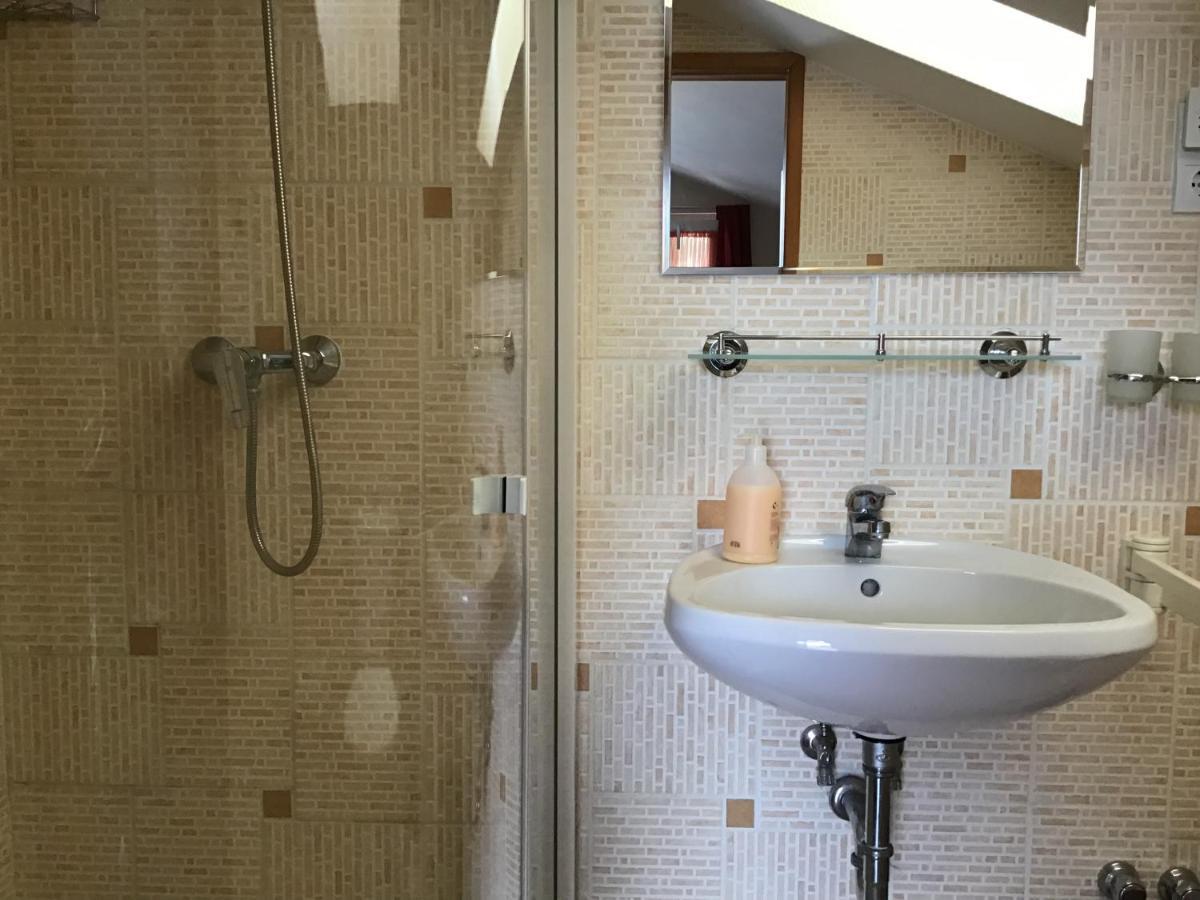Dravecz Apartman Balatonlelle Exterior foto